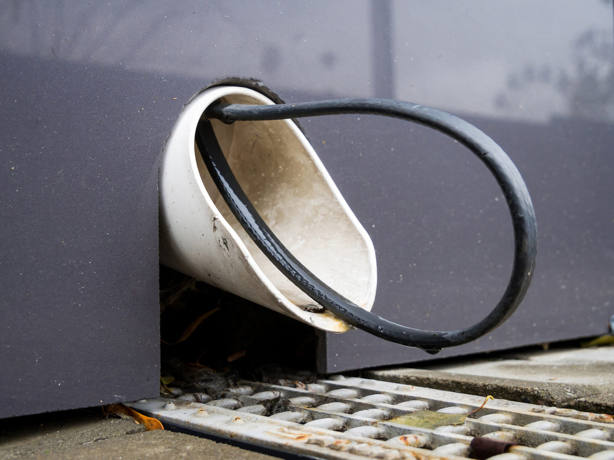 Powerblanket ReadyTrace™ Series - Downspout Cable Hanger